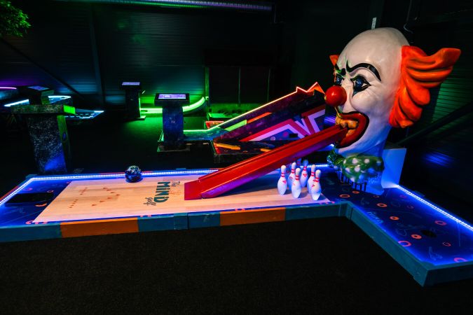 mindgolf clown strike fun world 04